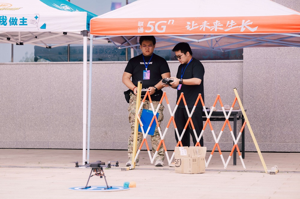 新疆哪里可以考無人機駕駛證?來新疆無人機03考點(保華潤天航空)!